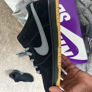 NIKE SB DUNKS LOW FOG